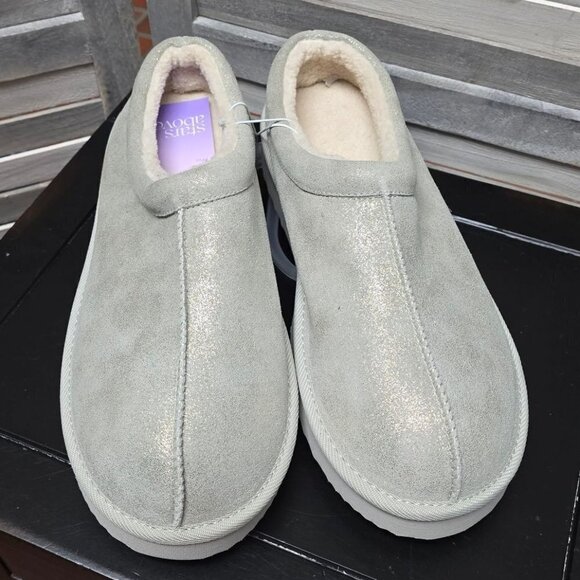 Women's Amira Suede Clog Slippers | Stars Above™ | Metallic Gold 12 - Picture 1 of 8